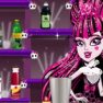 Draculaura Monster Bartender