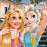 Elsa And Rapunzel Selfie Time